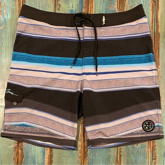 Maui & Sons 38 Black Shark 4 Way Stretch Board Shorts Mens Swim Surf Stripe Blue - Picture 1 of 10